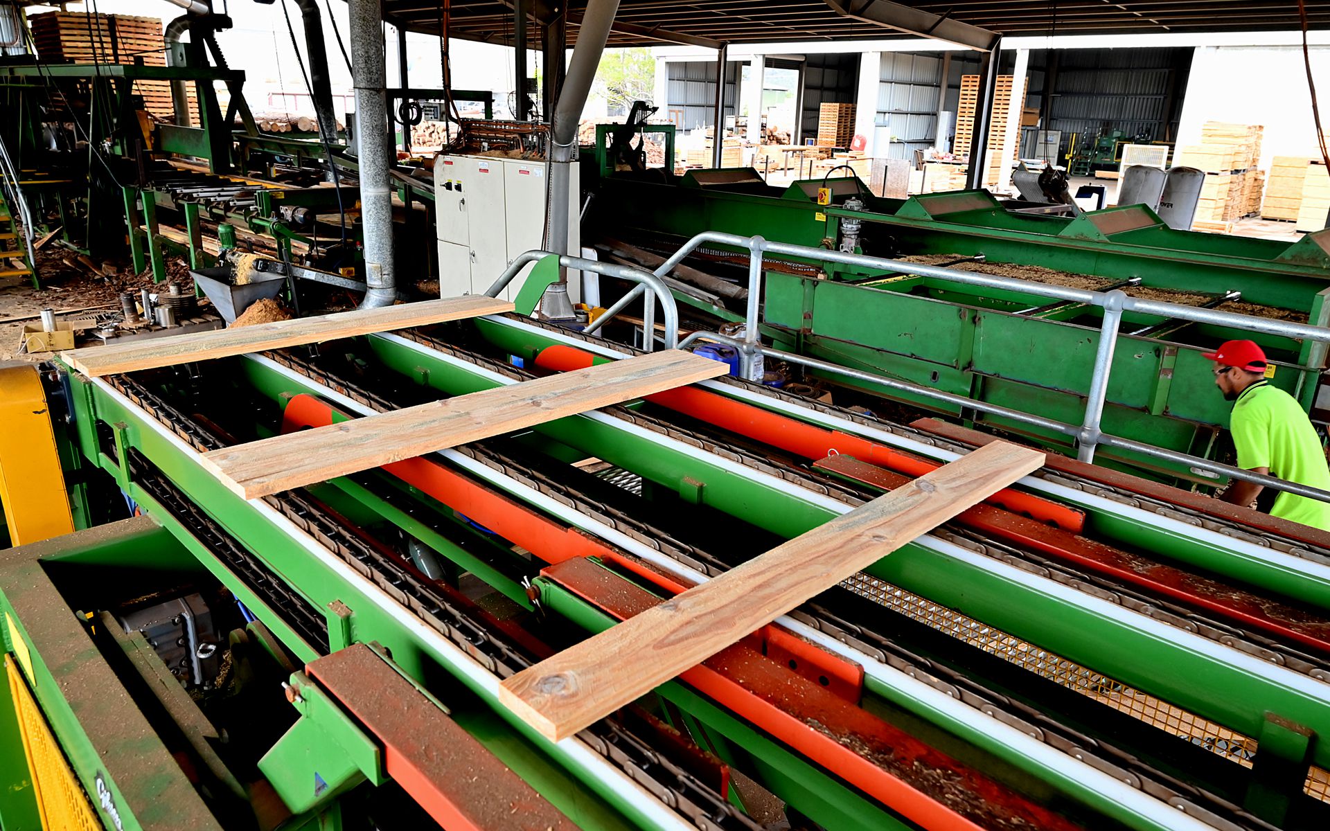 mackay crates